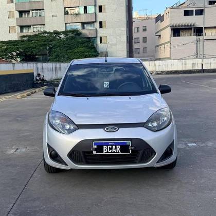FORD FIESTA 1.0 ROCAM SE 8V FLEX 4P MANUAL FORD FIESTA 1.0 ROCAM SE 8V FLEX 4P MANUAL
